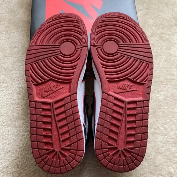 NIKE Air Jordan Retro High OG Sneakers - Picture 6 of 8